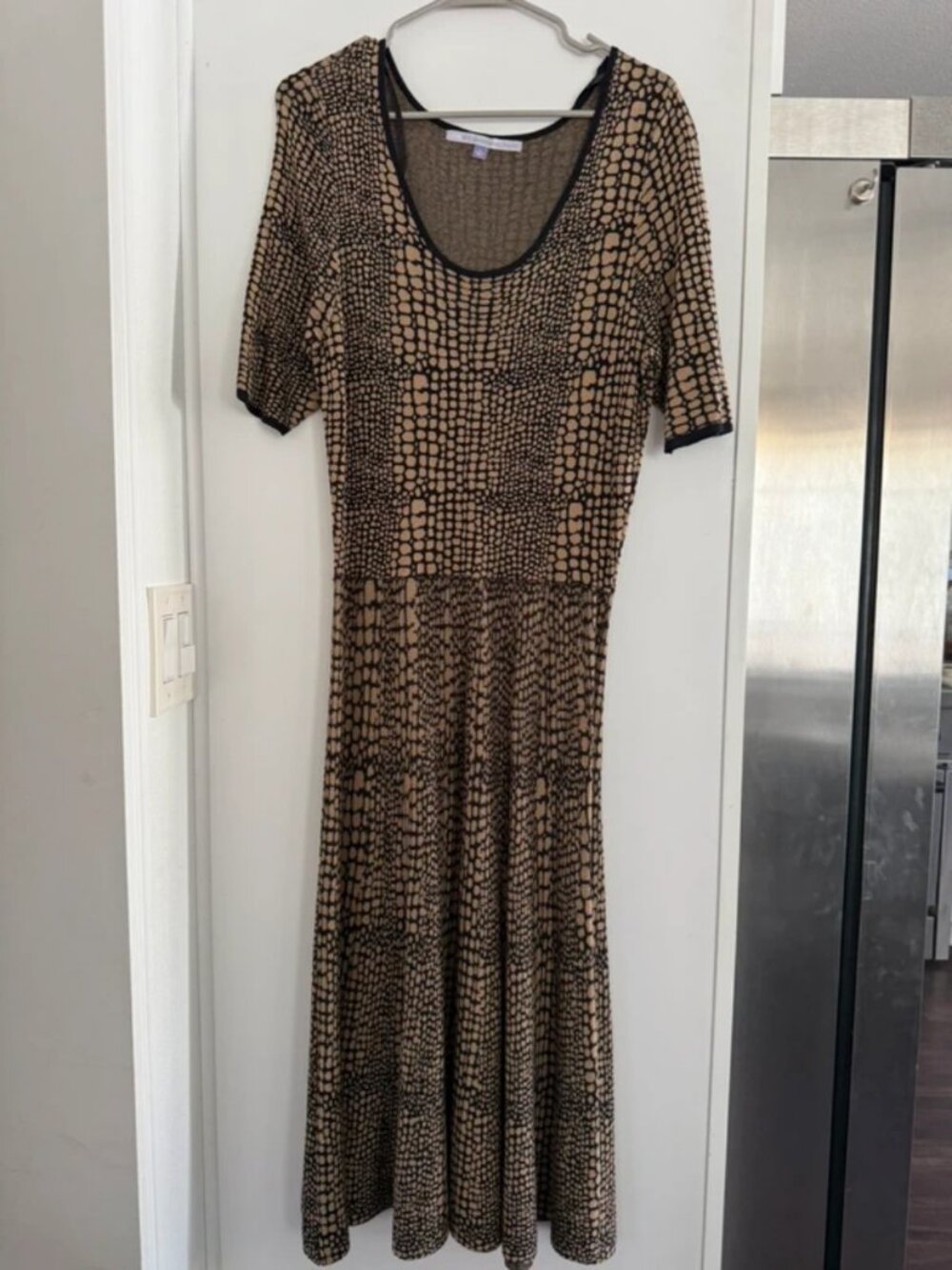 Luxe By Carmen Marc Valvo Black Brown Sweater Dress Fit Fare Animal Print XLarge